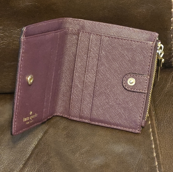 Kate Spade compact wallet NWOT - Picture 3 of 6